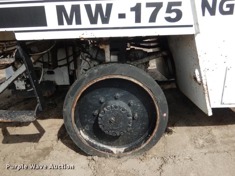 image for item DG5751 2000 Ingersoll Rand MW175 milling machine