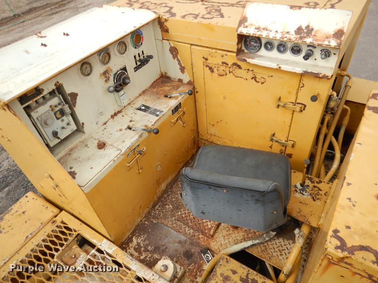 image for item DG5752 1986 Gomaco SP-1 Scarplane milling machine