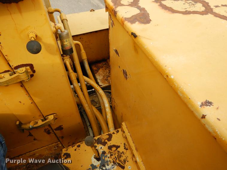 image for item DG5752 1986 Gomaco SP-1 Scarplane milling machine