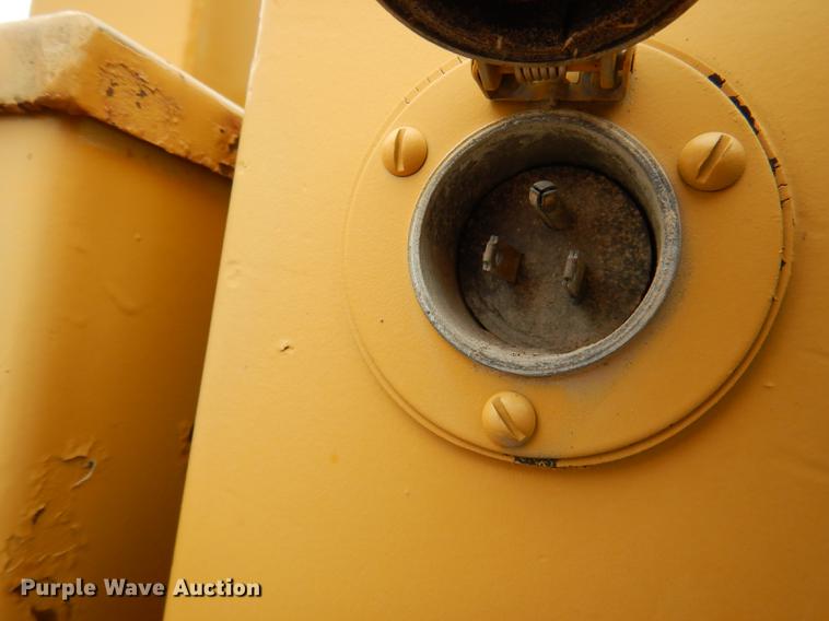 image for item DG5752 1986 Gomaco SP-1 Scarplane milling machine