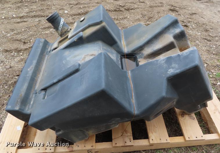 image for item DI9404 Air compressor and water tank