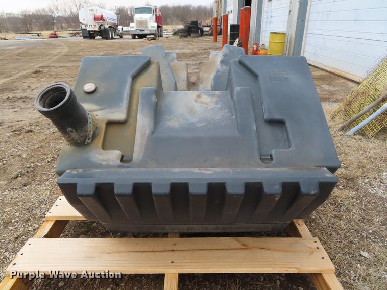 image for item DI9404 Air compressor and water tank