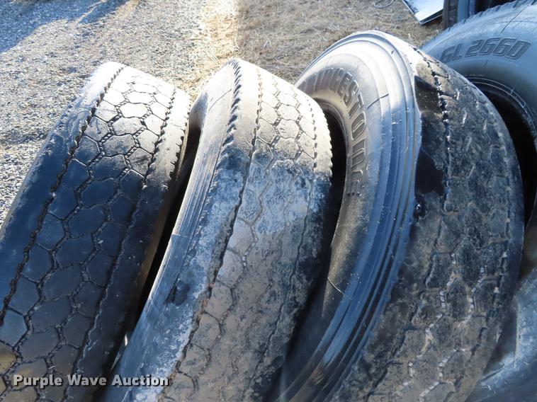 (12) tires in Manhattan, KS Item DI9415 sold Purple Wave