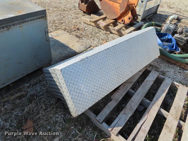 image for item DI9420 Job boxes and toolboxes