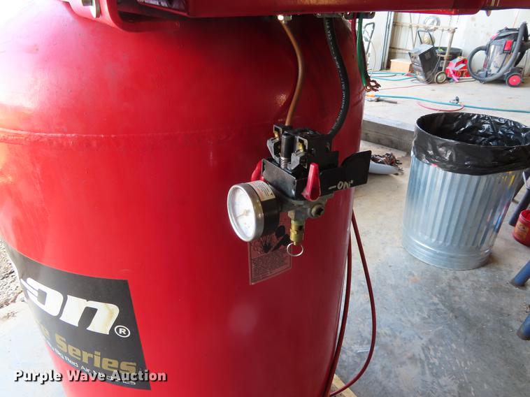 image for item DI9422 Snap-on BRA7180U air compressor