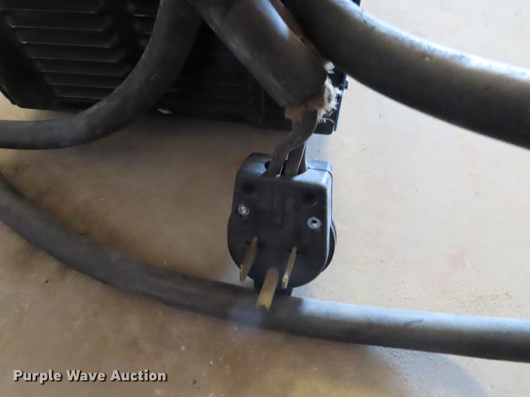 image for item DI9426 Miller XMT304 CC/CV welder with auto link