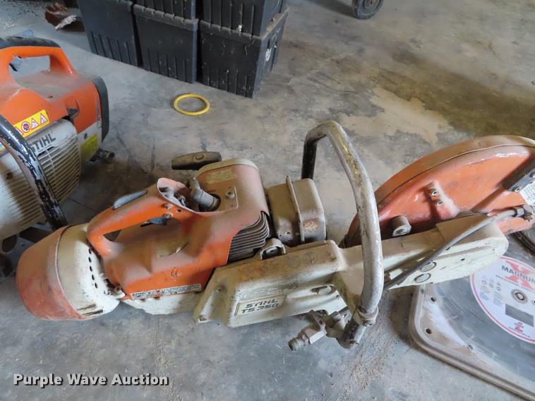 image for item DI9431 (2) Stihl chop saws