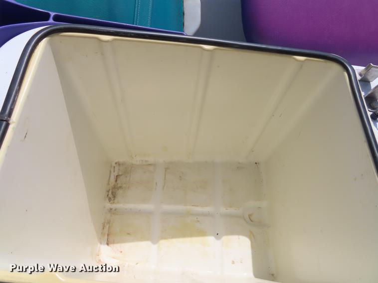 image for item DN9062 1996 Yamaha Waverunner personal watercraft