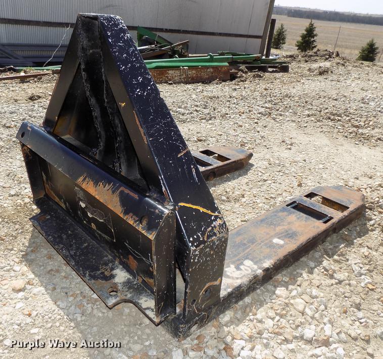 image for item DZ9669 Pallet forks