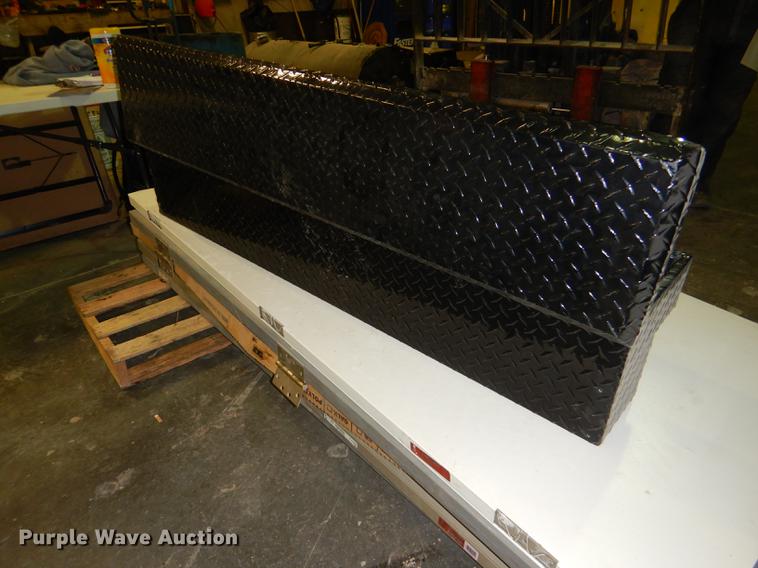 image for item EA9168 (2) toolboxes