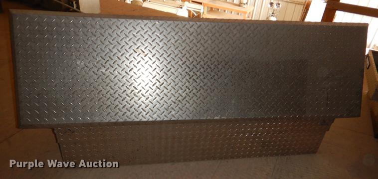 image for item EA9168 (2) toolboxes