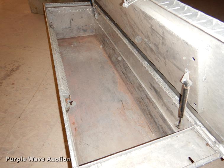 image for item EA9168 (2) toolboxes