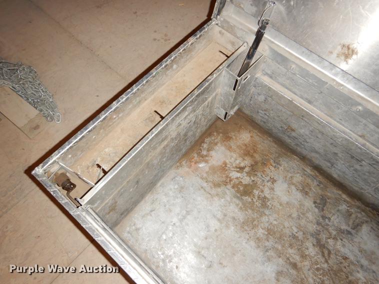 image for item EA9169 Weatherguard toolbox