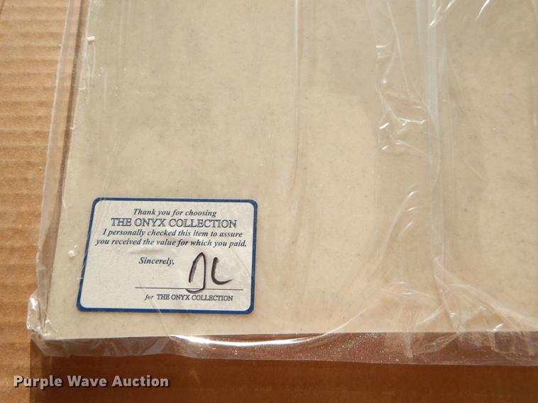 image for item EA9170 Onyx bathroom set