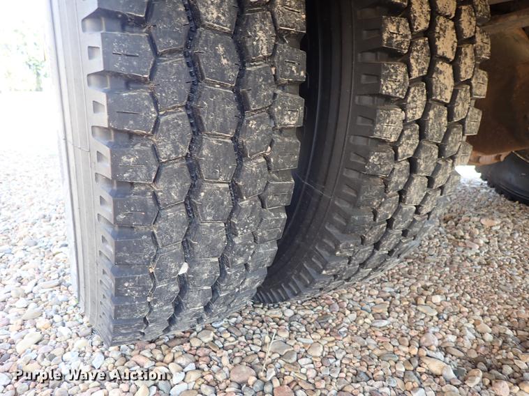 image for item EH9231 1999 International 3800 Am Tran school bus