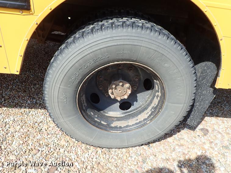 image for item EH9231 1999 International 3800 Am Tran school bus