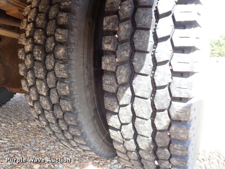 image for item EH9231 1999 International 3800 Am Tran school bus