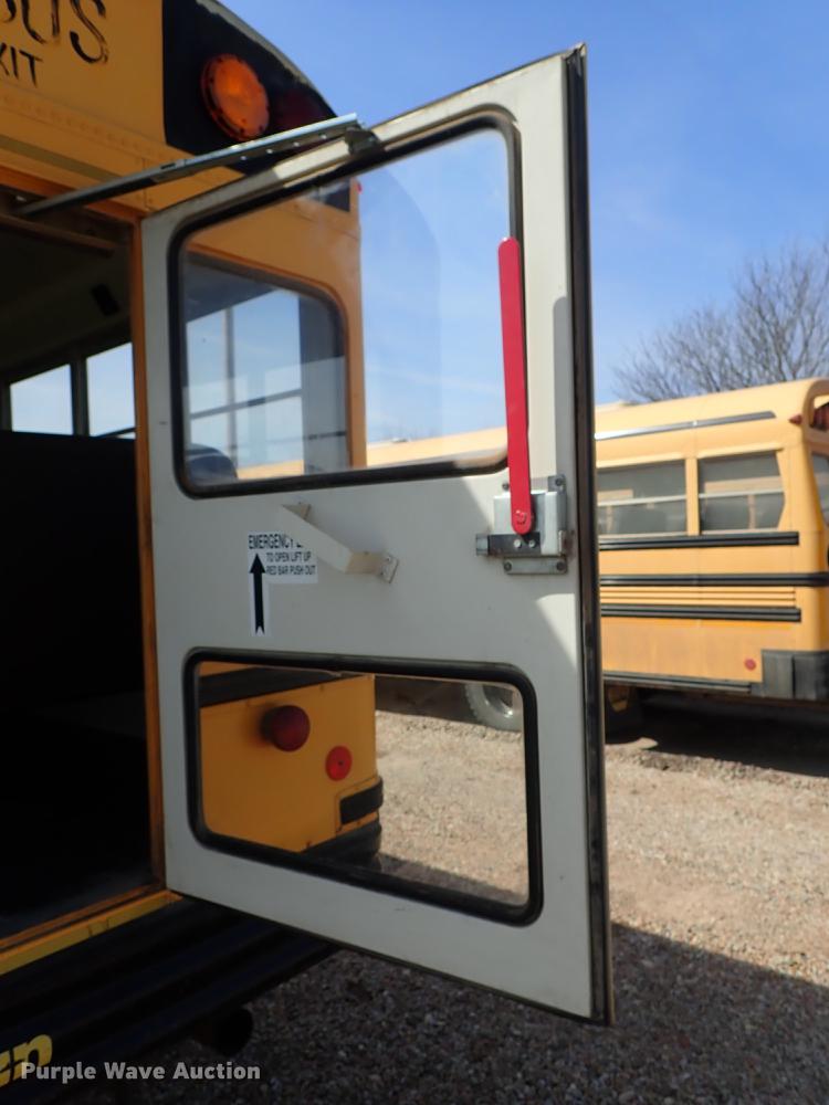 image for item EH9231 1999 International 3800 Am Tran school bus