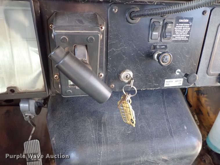 image for item EH9231 1999 International 3800 Am Tran school bus