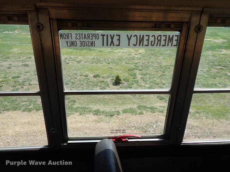 image for item EH9231 1999 International 3800 Am Tran school bus