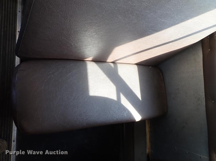 image for item EH9231 1999 International 3800 Am Tran school bus