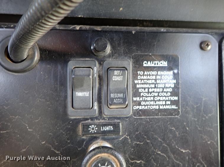 image for item EH9231 1999 International 3800 Am Tran school bus