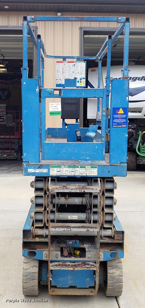 image for item EK9032 2005 Genie GS-2632 scissor lift