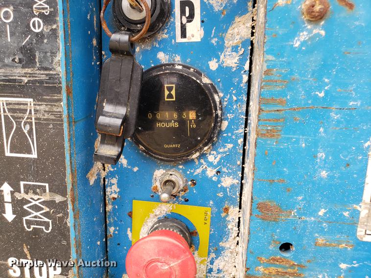 image for item EK9032 2005 Genie GS-2632 scissor lift