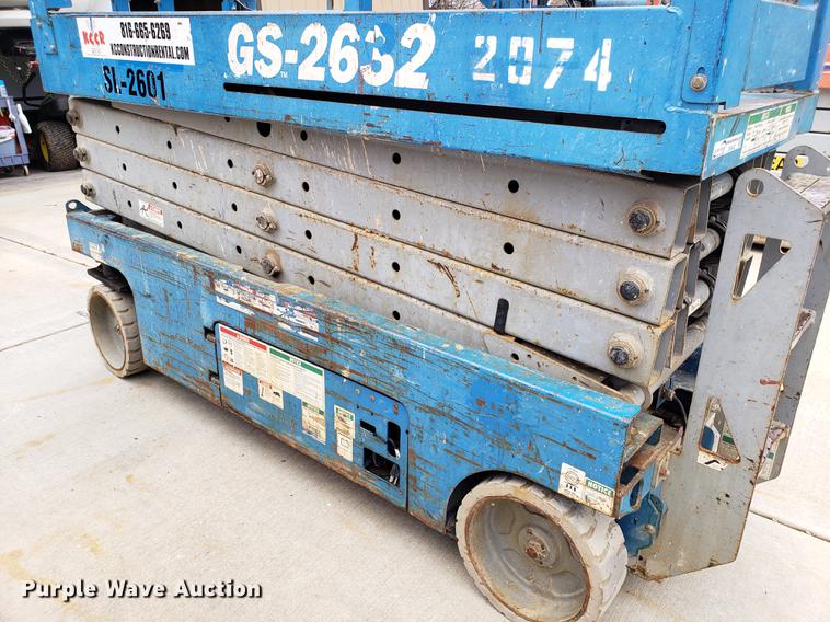 image for item EK9032 2005 Genie GS-2632 scissor lift