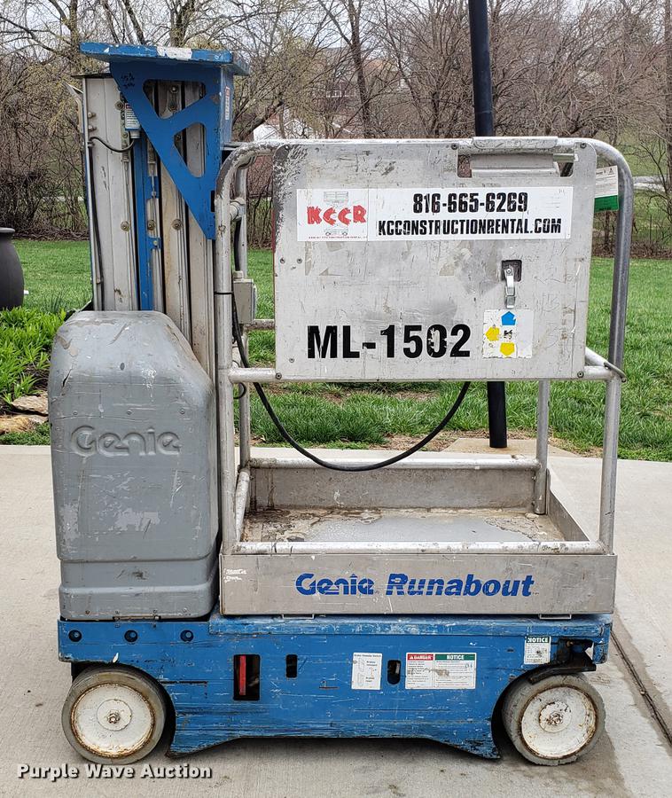 image for item EK9034 2000 Genie GR15 scissor lift