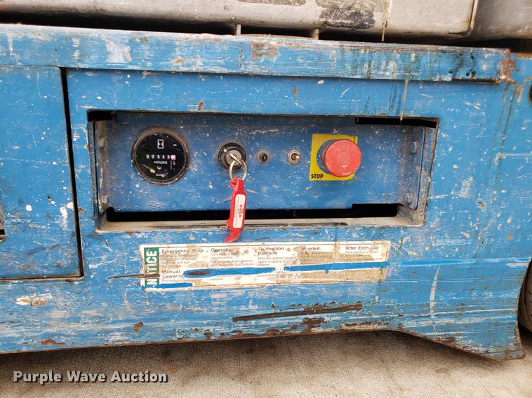 image for item EK9034 2000 Genie GR15 scissor lift