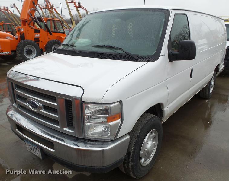 image for item EM9140 2011 Ford E350 Super Duty van