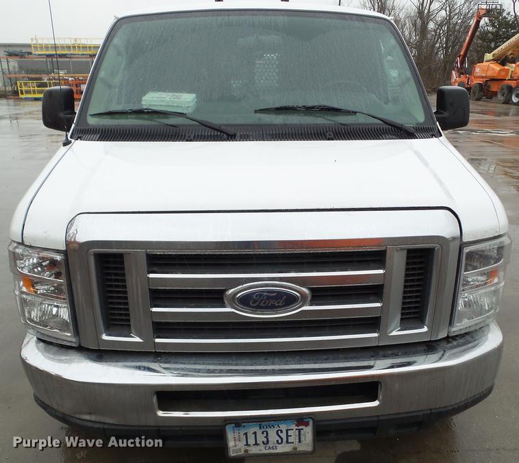 image for item EM9140 2011 Ford E350 Super Duty van