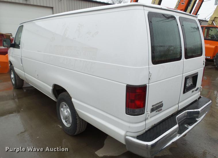 image for item EM9140 2011 Ford E350 Super Duty van