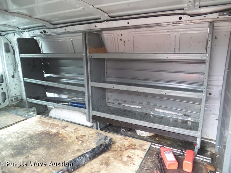 image for item EM9140 2011 Ford E350 Super Duty van