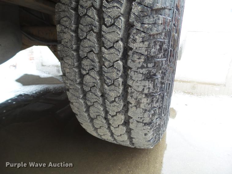 image for item EM9140 2011 Ford E350 Super Duty van