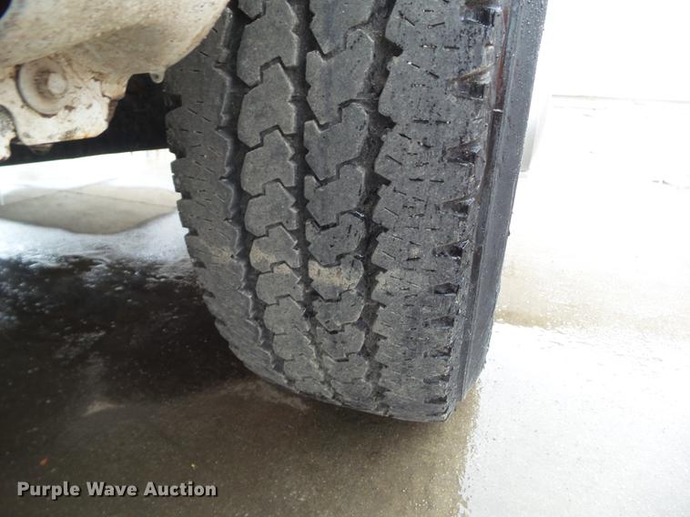 image for item EM9140 2011 Ford E350 Super Duty van