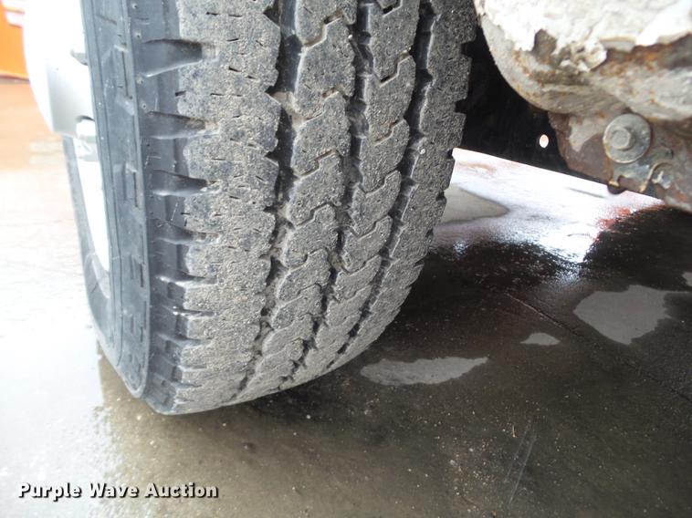 image for item EM9140 2011 Ford E350 Super Duty van