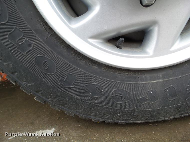 image for item EM9140 2011 Ford E350 Super Duty van