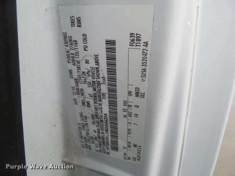 image for item EM9140 2011 Ford E350 Super Duty van