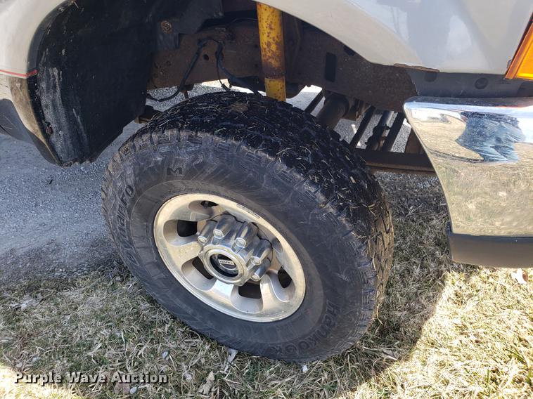 image for item EN9816 1999 Ford F250 Super Duty pickup truck