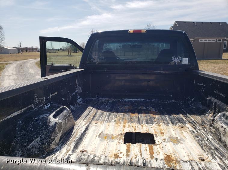 image for item EN9816 1999 Ford F250 Super Duty pickup truck