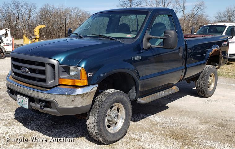 image for item EN9817 1999 Ford F250 Super Duty pickup truck