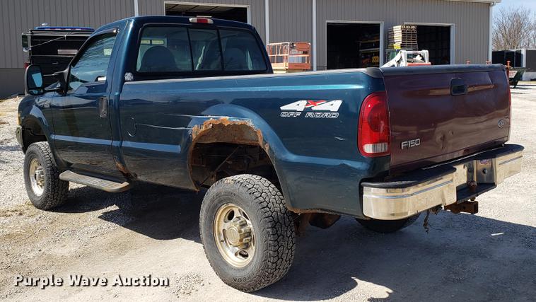 image for item EN9817 1999 Ford F250 Super Duty pickup truck