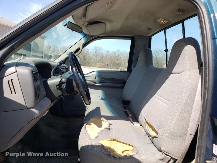 image for item EN9817 1999 Ford F250 Super Duty pickup truck