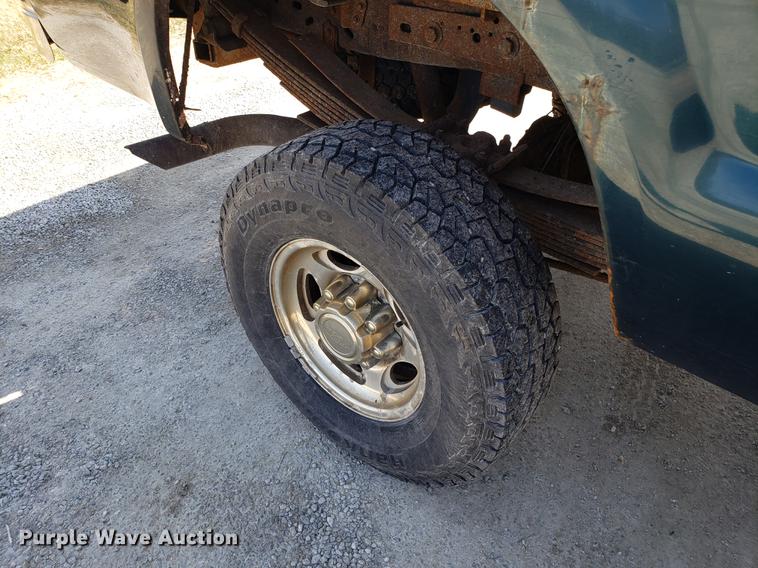 image for item EN9817 1999 Ford F250 Super Duty pickup truck