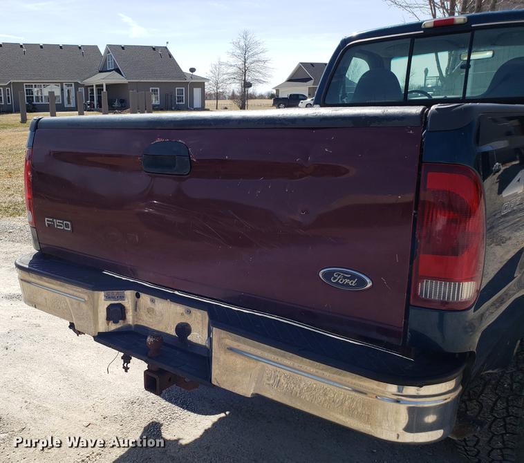 image for item EN9817 1999 Ford F250 Super Duty pickup truck