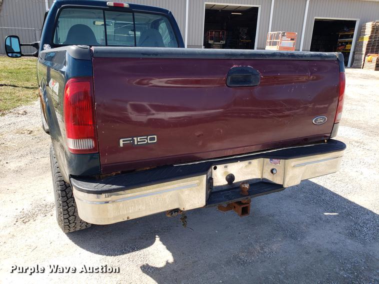 image for item EN9817 1999 Ford F250 Super Duty pickup truck