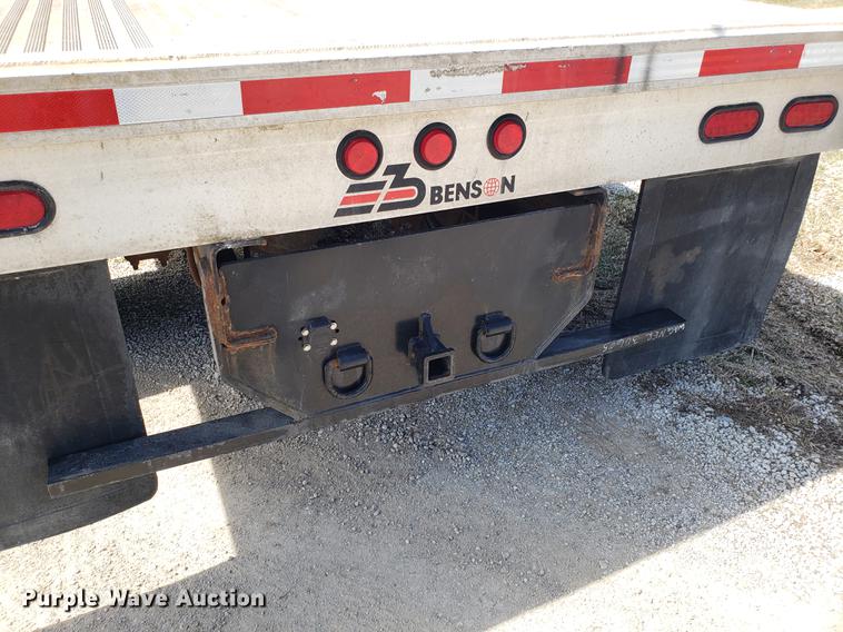 image for item EN9818 2003 GMC C4500 flatbed truck