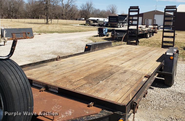 image for item EN9819 2008 Towmaster utility trailer